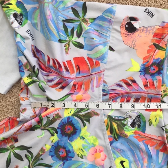 NIKE Size XL tropical print high intensity tights - Picture 8 of 9